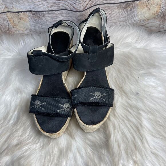 Bettye Mueller Goth Black Skull Print Espadrilles Sz 40/8 - Picture 2 of 6